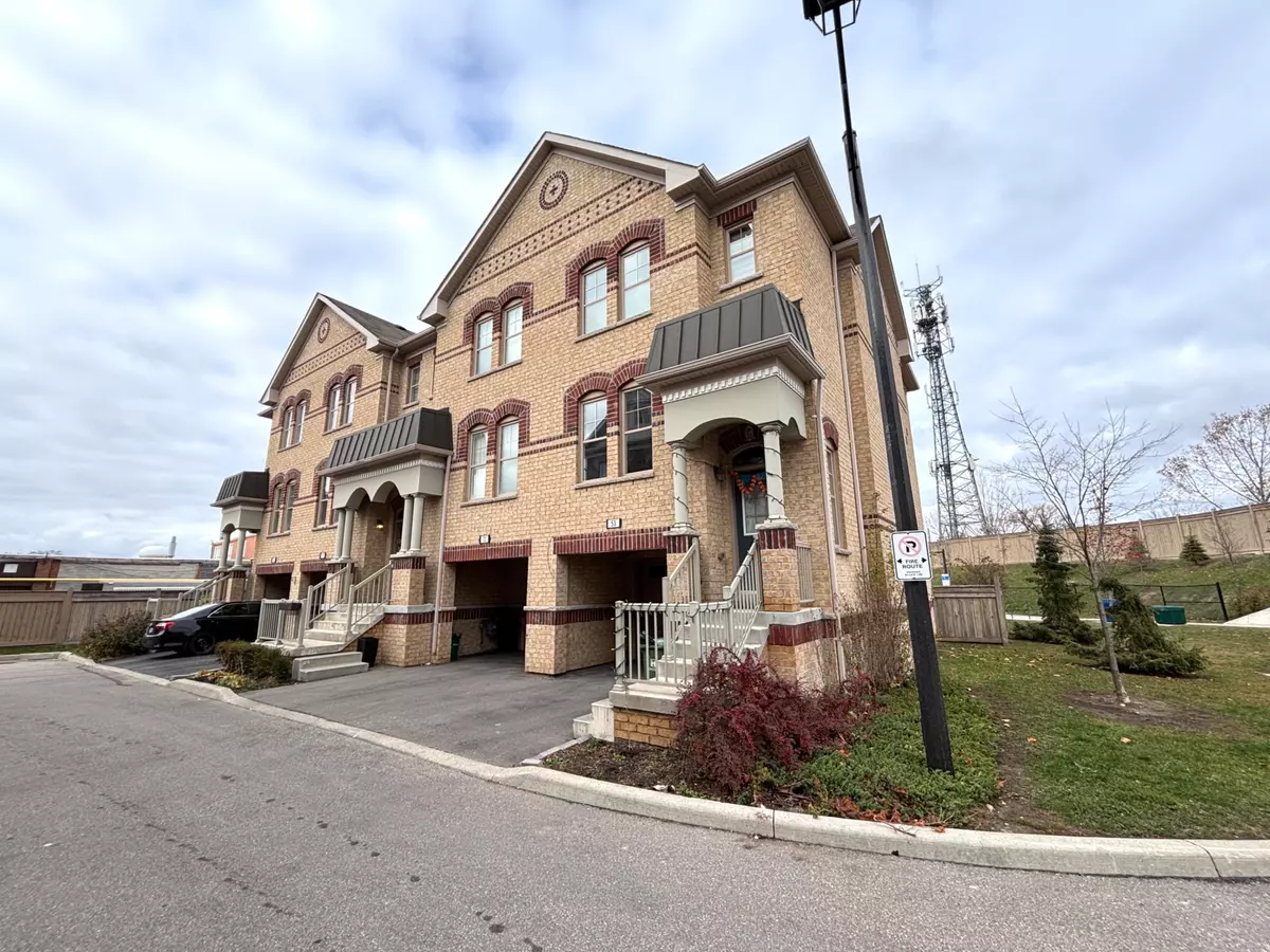 Vaughan, ON L4L 0H1,10 Porter Avenue West AVE W #53
