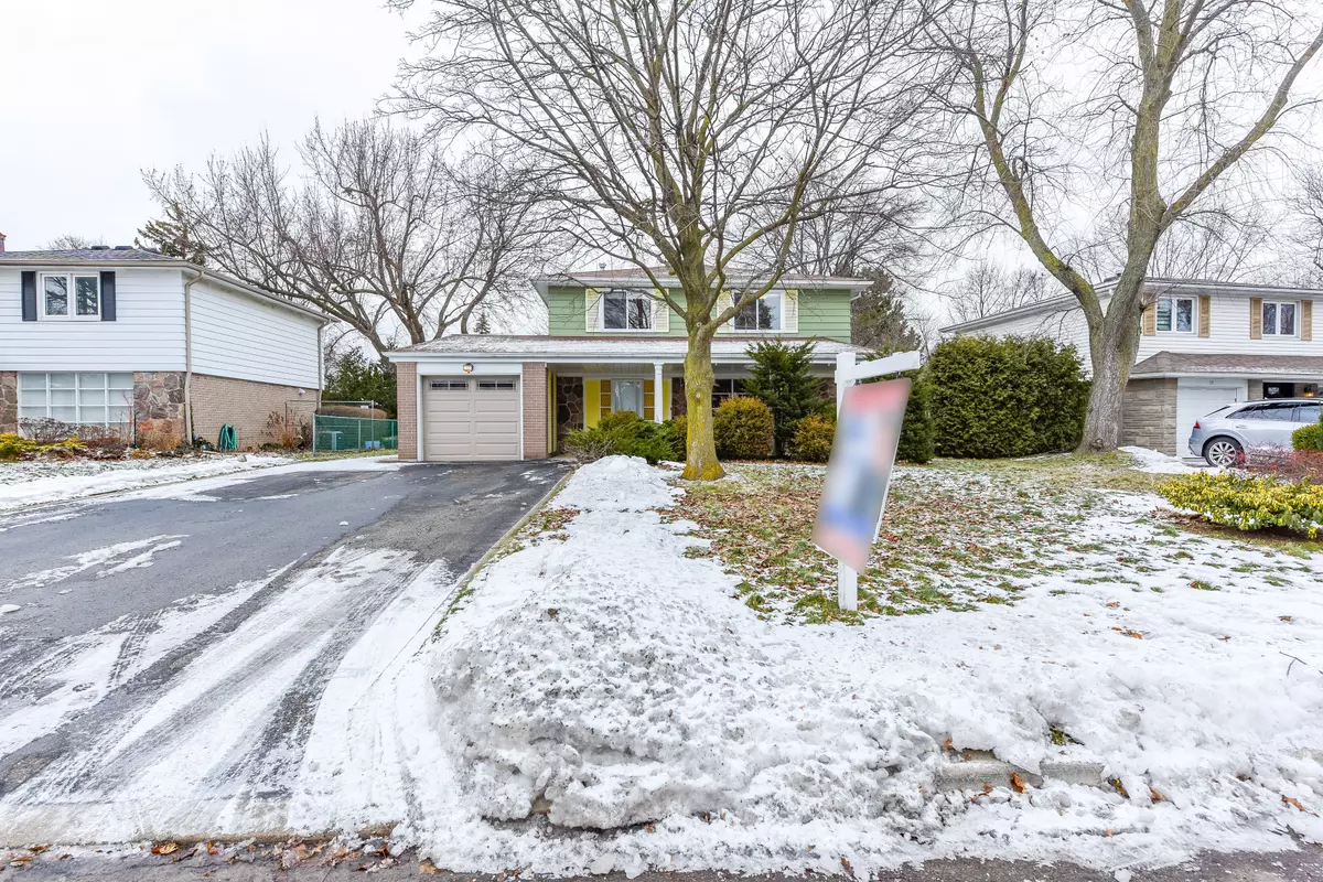 Brampton, ON L6W 2E7,15 Richmond DR