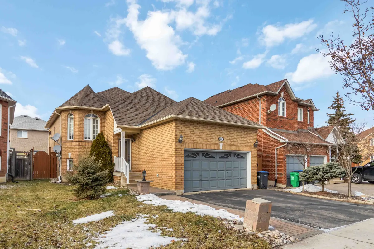 Mississauga, ON L5W 1M1,639 Twain AVE #Main