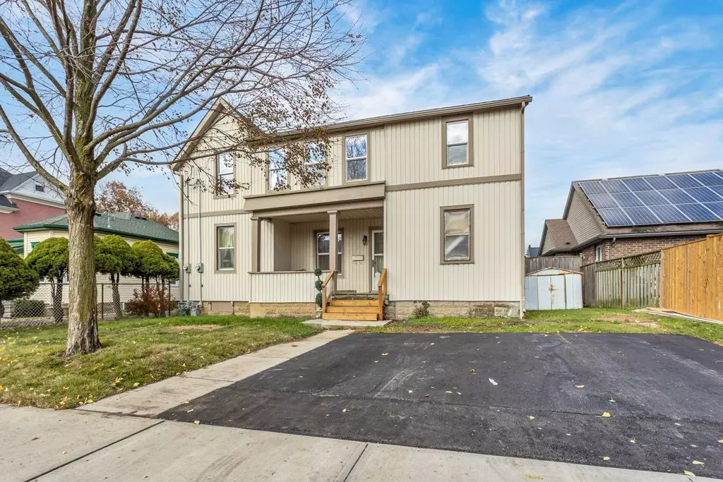 St. Thomas, ON N5R 2J3,64 Forest AVE