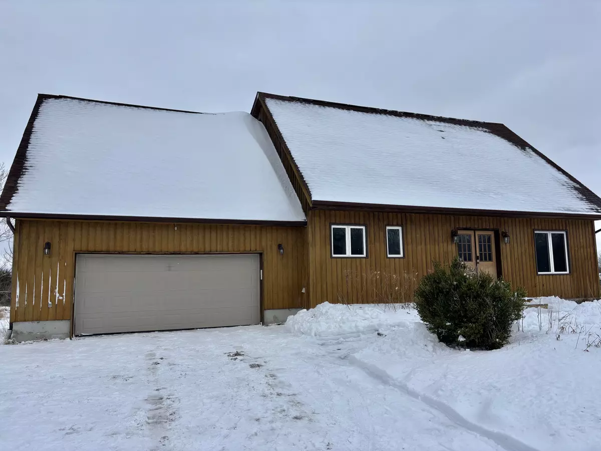Constance Bay - Dunrobin - Kilmaurs - Woodlawn, ON K0A 1T0,3447 GREENLAND RD