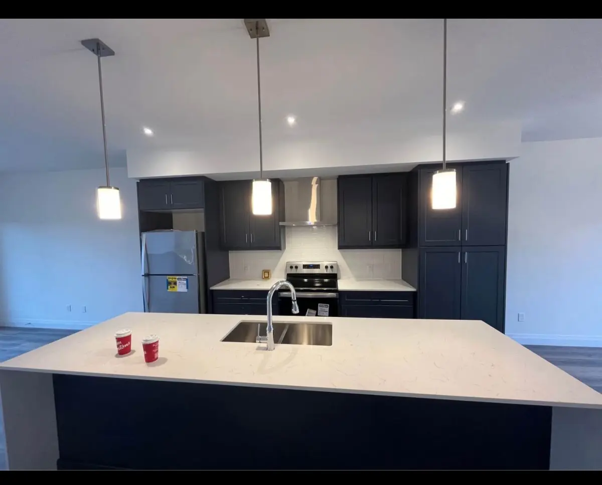 Guelph, ON N1L 0R2,22 Lily LN