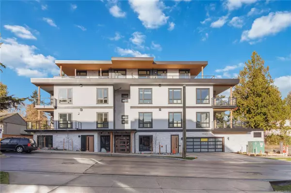 986 Doumac Ave #103, Saanich, BC V8Y 1M4