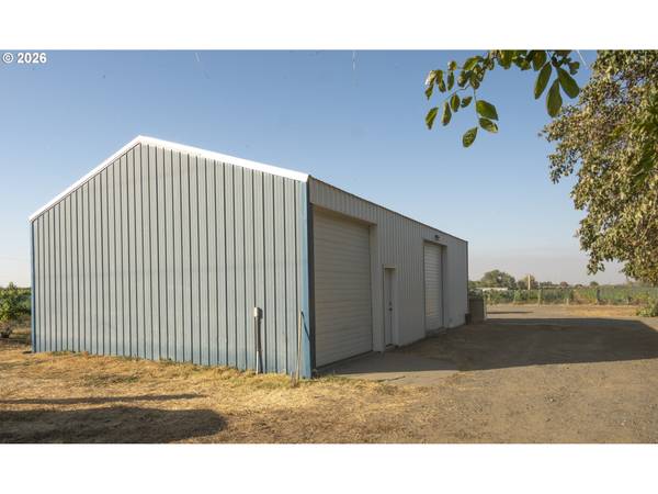 52201 COUNTY RD, Milton Freewater, OR 97862