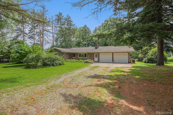 Mt. Morris, MI 48458,7047 BIRCHWOOD DR