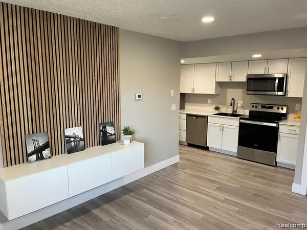 Berkley, MI 48072,2639 Columbia RD #8