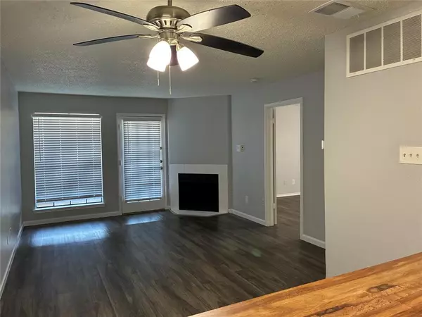 Dallas, TX 75231,6108 Abrams Road #306