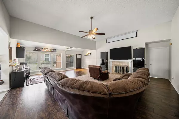 Arlington, TX 76016,5505 Oak Brook Road