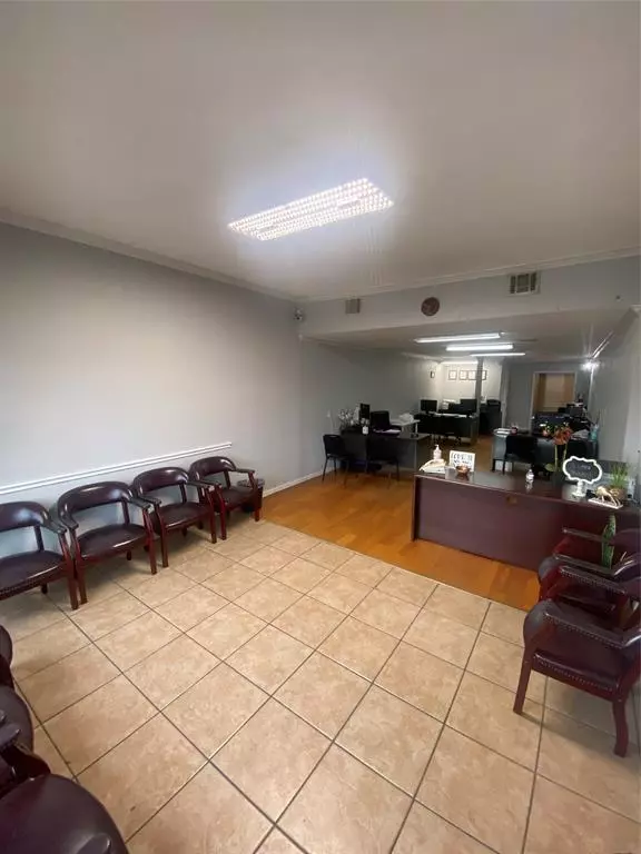 Dallas, TX 75227,8106 Scyene Road