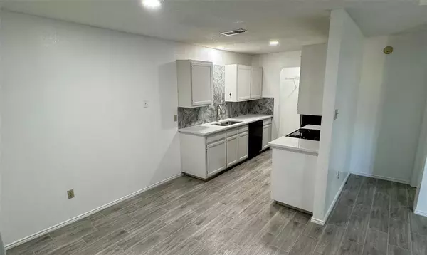 North Richland Hills, TX 76182,6507 Central Avenue