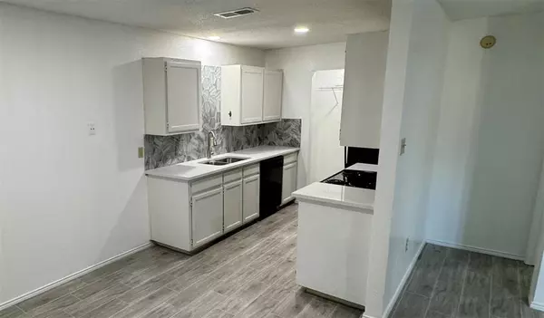 North Richland Hills, TX 76182,6507 Central Avenue