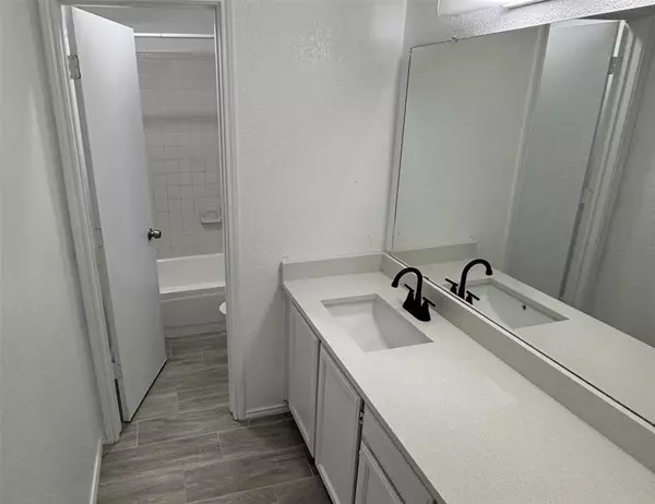 North Richland Hills, TX 76182,6507 Central Avenue