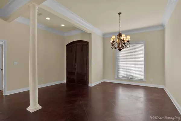 Shreveport, LA 71106,10501 Keysburg Court