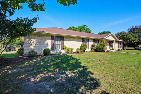 Greenville, TX 75402,10304 Oak Creek Drive