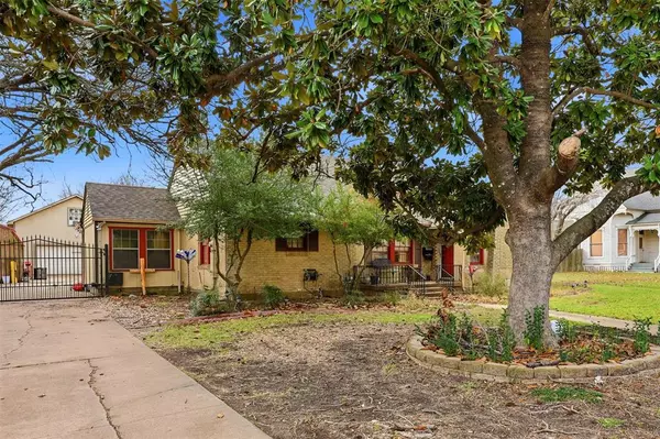 Lancaster, TX 75146,122 E 7th Street