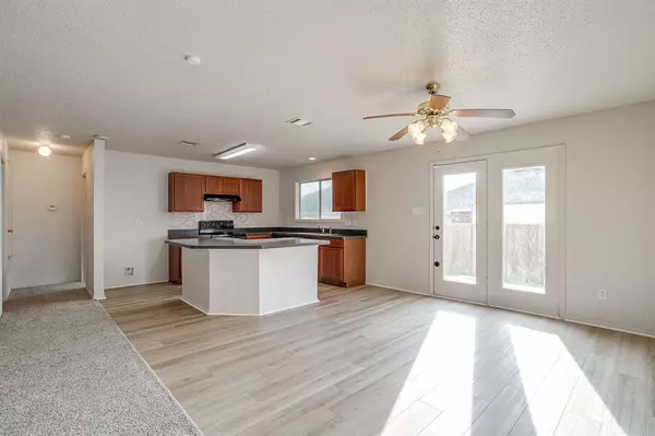 Venus, TX 76084,131 Independence Avenue