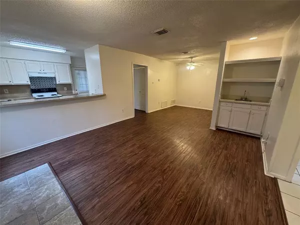 Grapevine, TX 76051,701 Boyd Drive