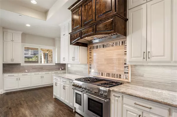 Southlake, TX 76092,913 La Salle Lane