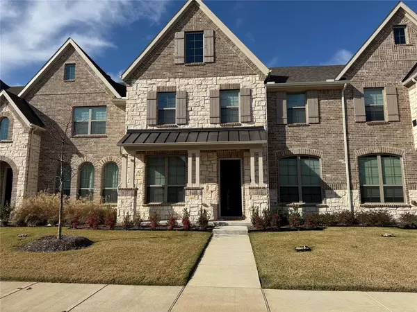 7039 Granbury Lane, Grand Prairie, TX 75054