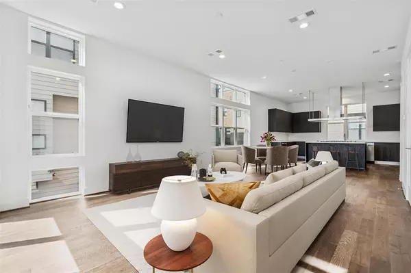 3032 Chimes Street, Dallas, TX 75219