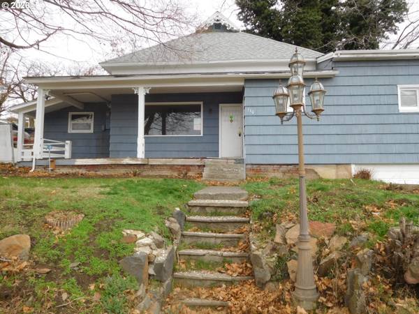 110 N BROAD ST, Weston, OR 97886