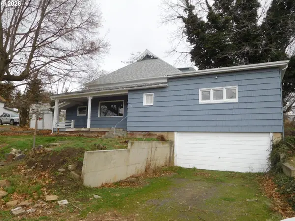 110 N BROAD ST, Weston, OR 97886