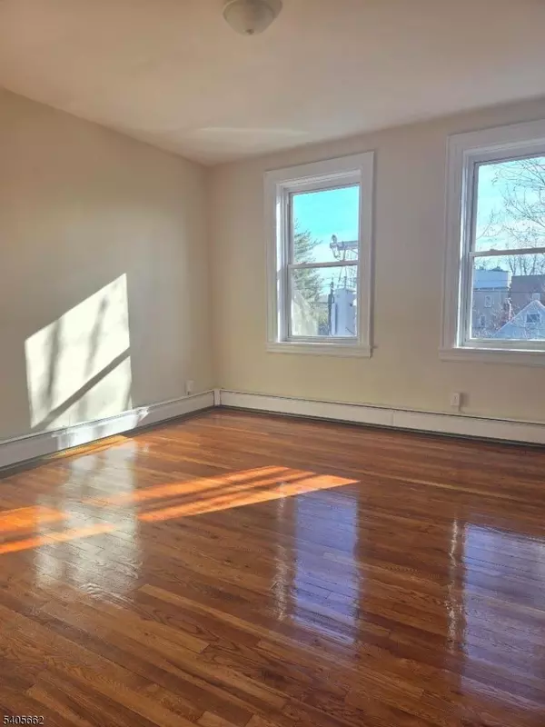 Clifton City, NJ 07011,80 Union Ave C6 #C6