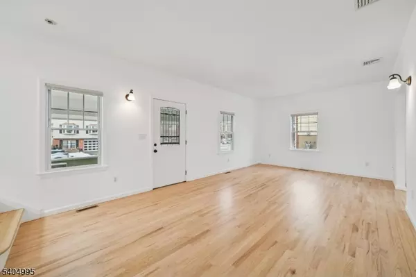 West Orange Twp., NJ 07052,10 Maple Ave