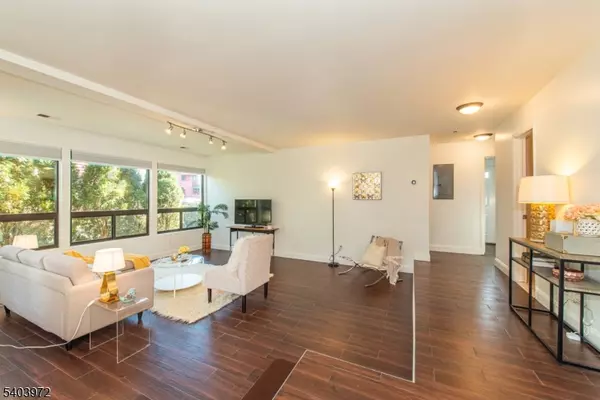 Nutley Twp., NJ 07110,105 River Rd #C1