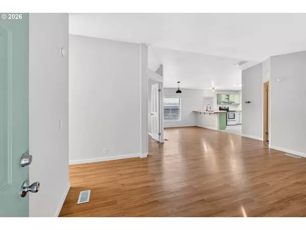 Gresham, OR 97080,1949 SE PALMQUIST RD #7