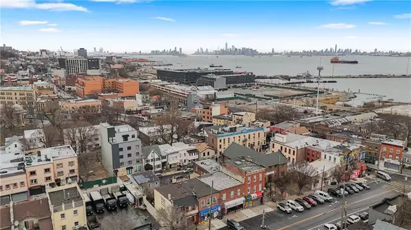 Staten  Island, NY 10304,19-23 Broad ST