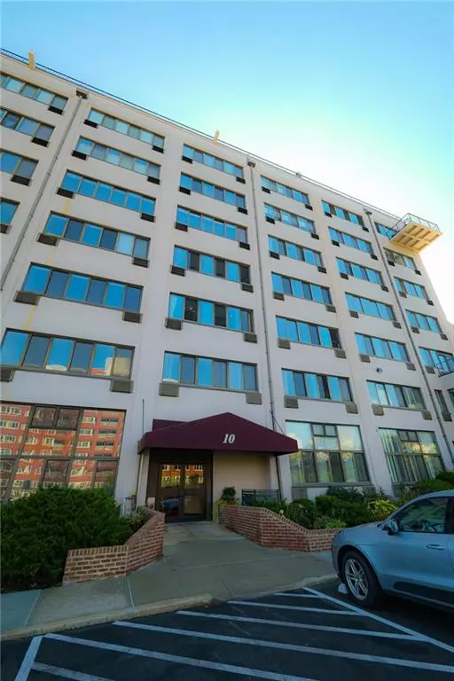 10 Bay Street Land #4I, Staten  Island, NY 10301