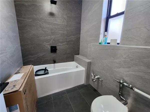 Brooklyn, NY 11214,8320 Bay Pkwy #C32