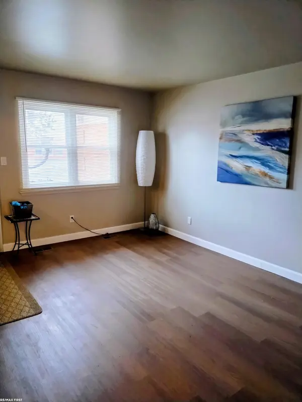 45547 Kensington ST, Utica, MI 48317