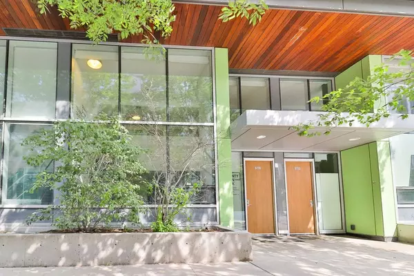 Toronto C08, ON M5A 0G2,455 Front ST E #S116