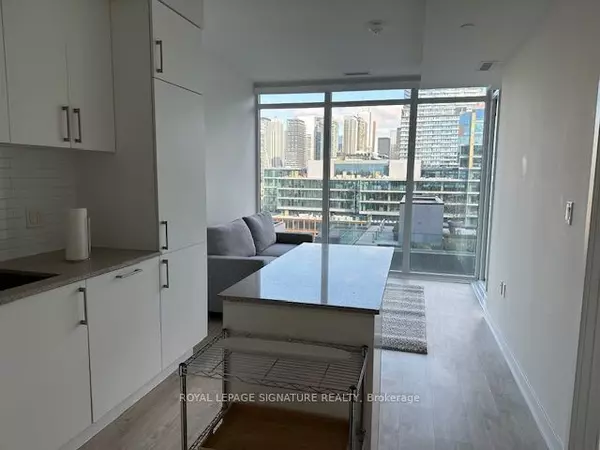 Toronto C01, ON M5C 1C1,576 Front ST W #1218