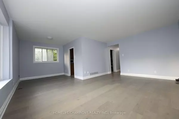 Toronto E10, ON M1E 3L2,9 Stoney Creek DR