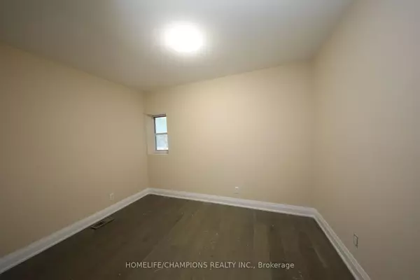 Toronto E10, ON M1E 3L2,9 Stoney Creek DR