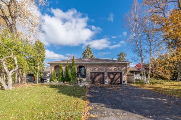 73 Garrard RD, Whitby, ON L1N 3K4