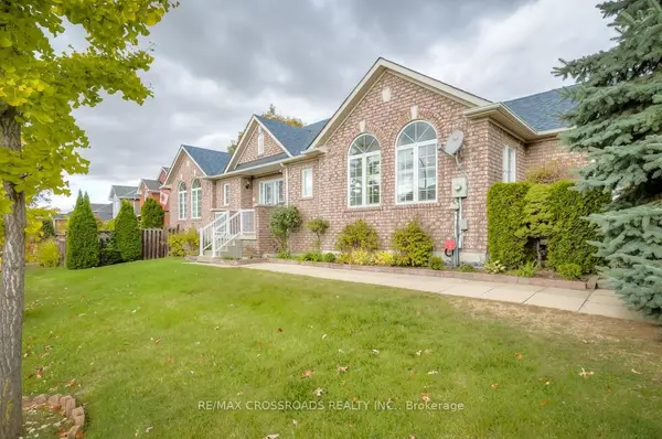 Whitby, ON L1R 3A9,26 Lurosa CRES