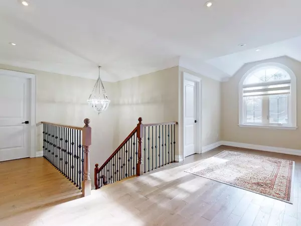 Toronto E08, ON M1M 2G2,20 Chatterton BLVD