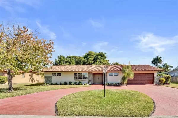 4756 SW 72nd Ave, Davie, FL 33314