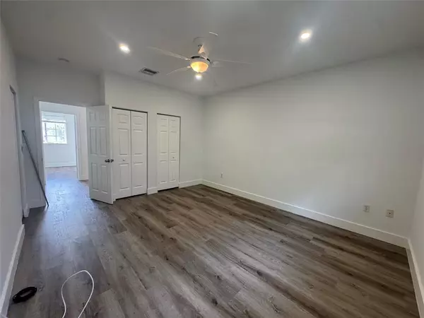 Pembroke Pines, FL 33024,1007 NW 100th Ave #1007