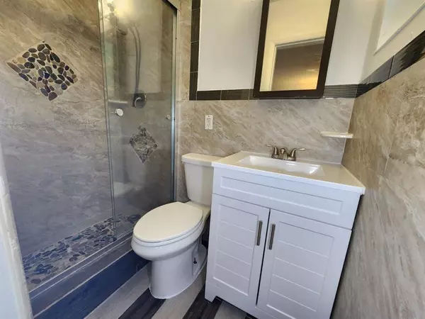 Pembroke Pines, FL 33023,701 SW 68th Ter