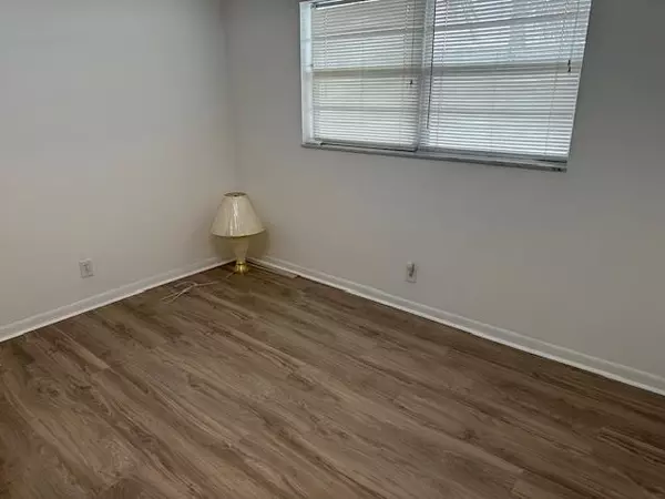 Margate, FL 33063,7305 NW 5th Pl #206