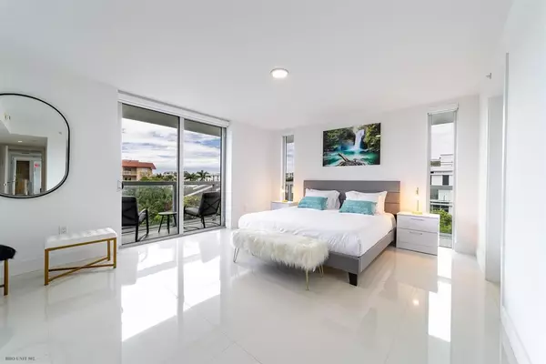 Bay Harbor Islands, FL 33154,1100 100th St #802