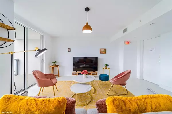 1100 100th St #502, Bay Harbor Islands, FL 33154