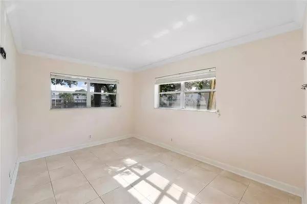 Oakland Park, FL 33334,4050 NE 12th Ter #39-2