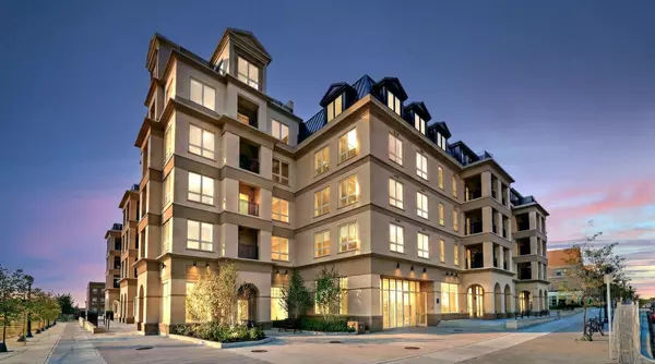 Markham, ON L6C 0P1,101 Cathedral High ST #Ph30