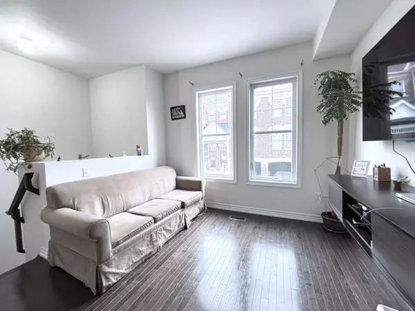 Vaughan, ON L4L 0H1,10 Porter Avenue West AVE W #53